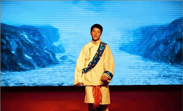C:\Users\Administrator\Desktop\网站管理\新闻中心\护士节\2.jpg